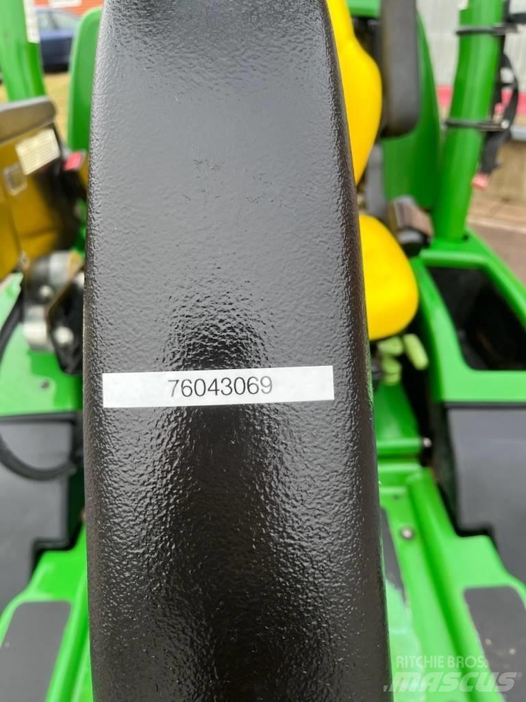 John Deere 9009 Грубі косарки