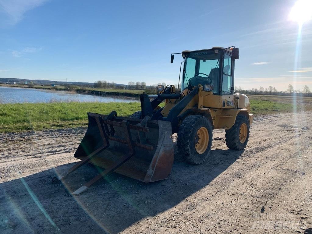 Volvo L 30 G Фронтальні навантажувачі
