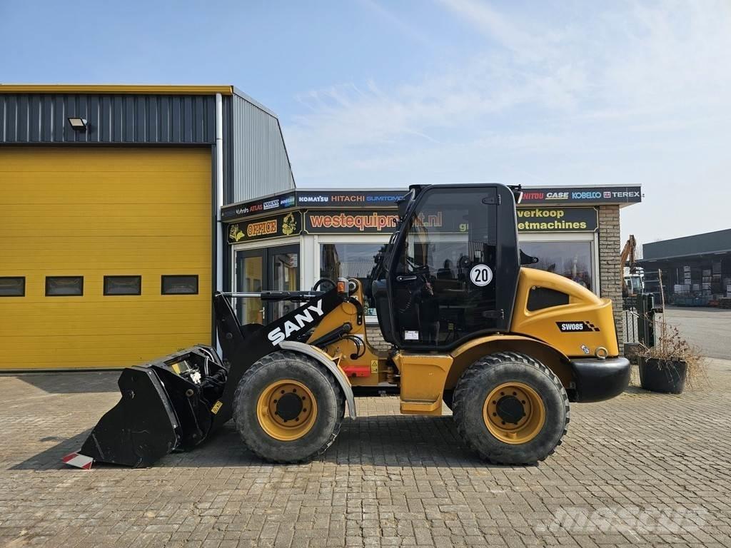Sany SW085 Фронтальні навантажувачі