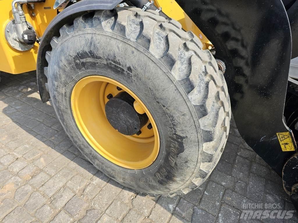 Sany SW085 Фронтальні навантажувачі