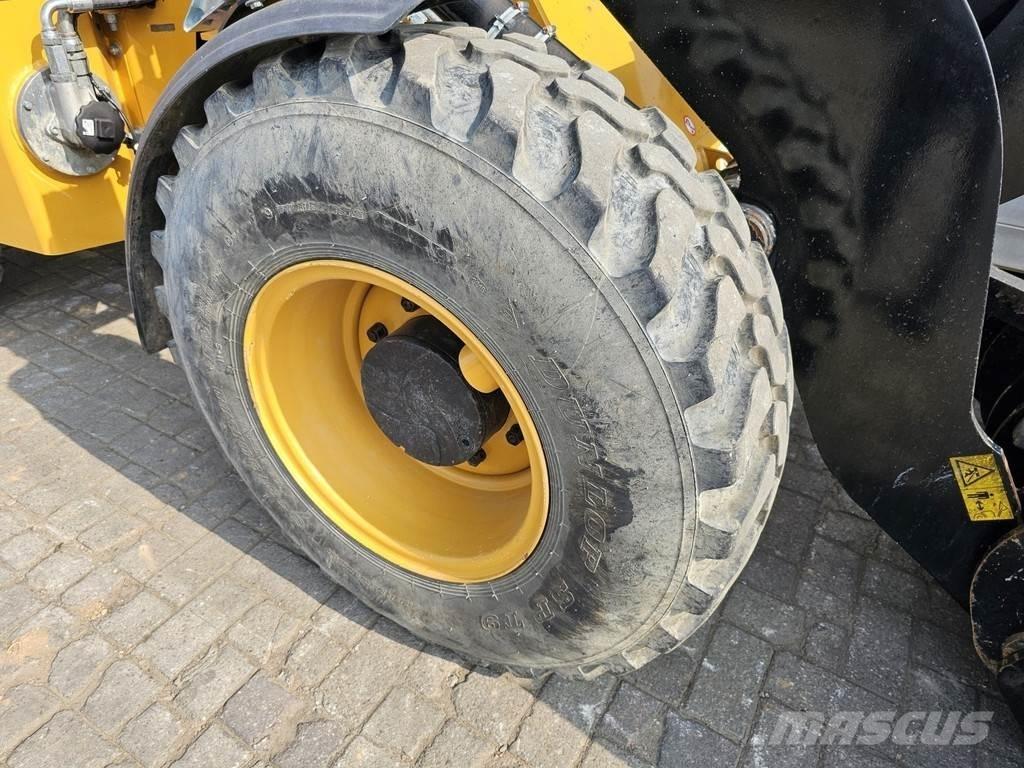 Sany SW085 Фронтальні навантажувачі