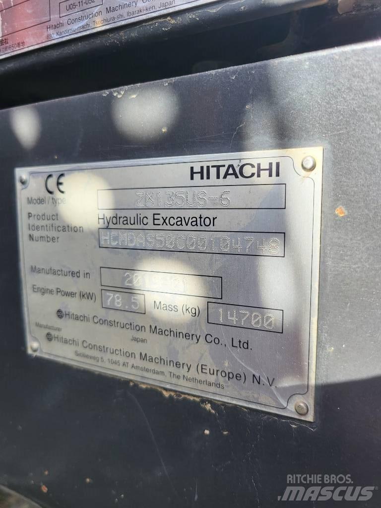 Hitachi ZX 135 US-6 Гусеничні екскаватори
