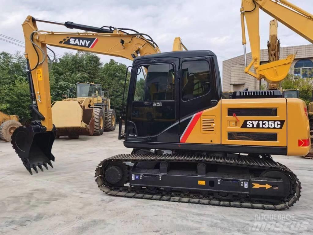 Sany sy135c Гусеничні екскаватори
