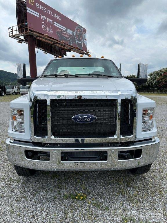 Ford F 750 Шасі з кабіною