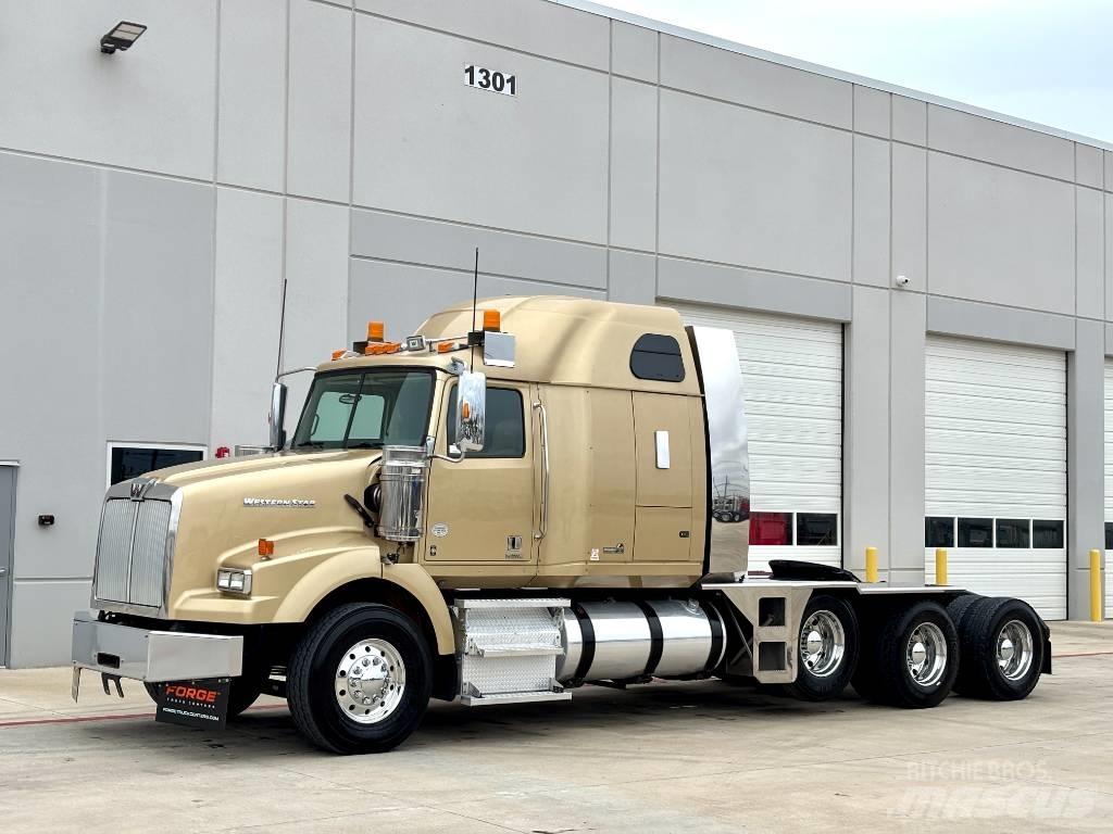 Western Star 4900 Тягачі