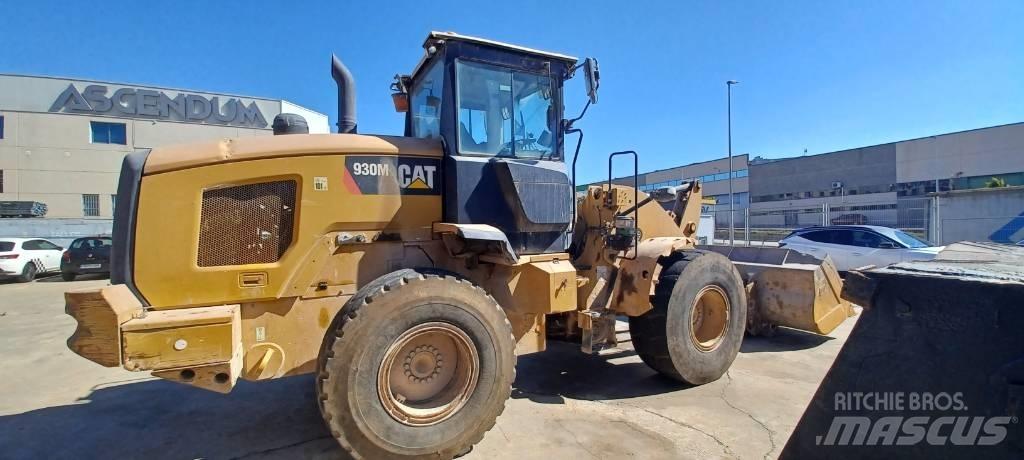 CAT 930 M Фронтальні навантажувачі