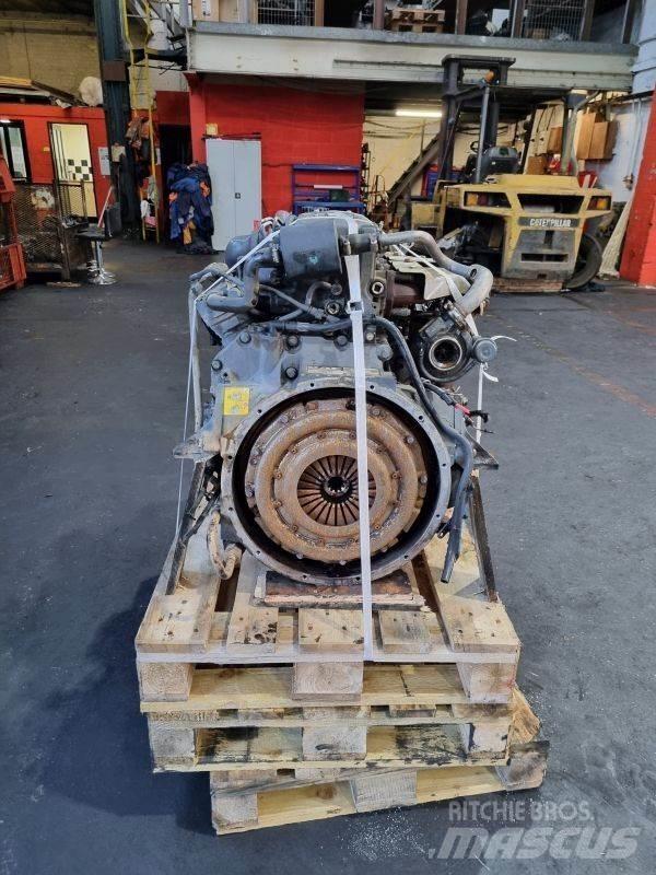 DAF FR118U2 Двигуни