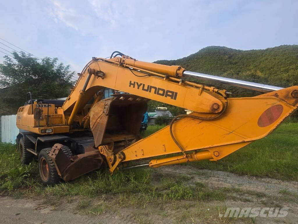 Hyundai Robex 2000W Колісні екскаватори