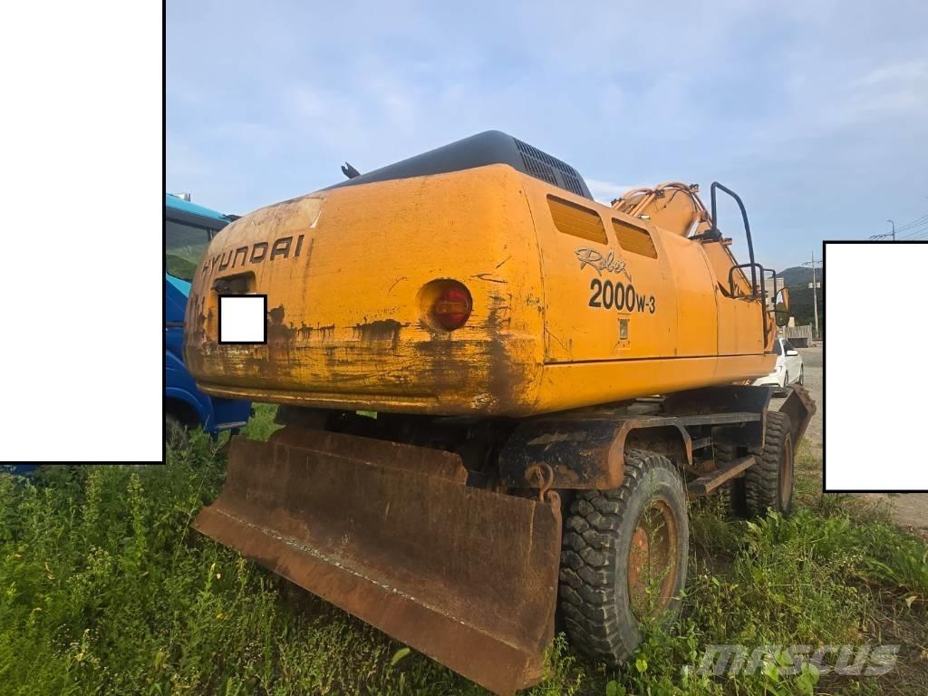 Hyundai Robex 2000W Колісні екскаватори