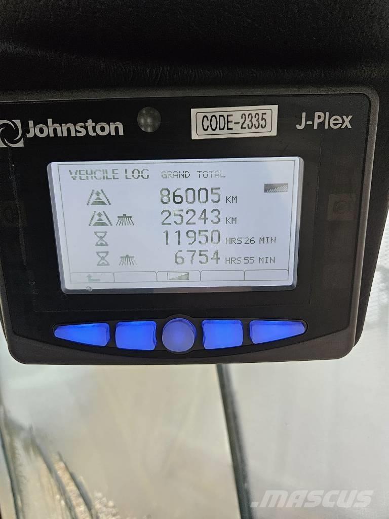 Johnston CN400 Підмітальні машини