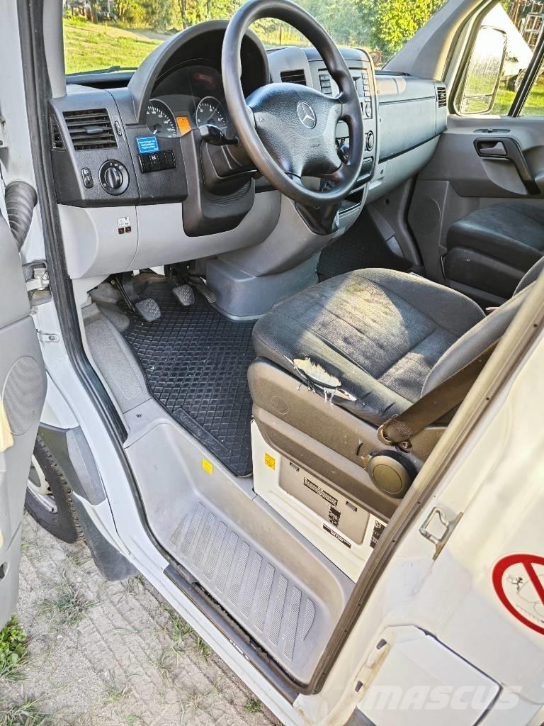 Palfinger P 250 BK Автовишки на базі вантажівки