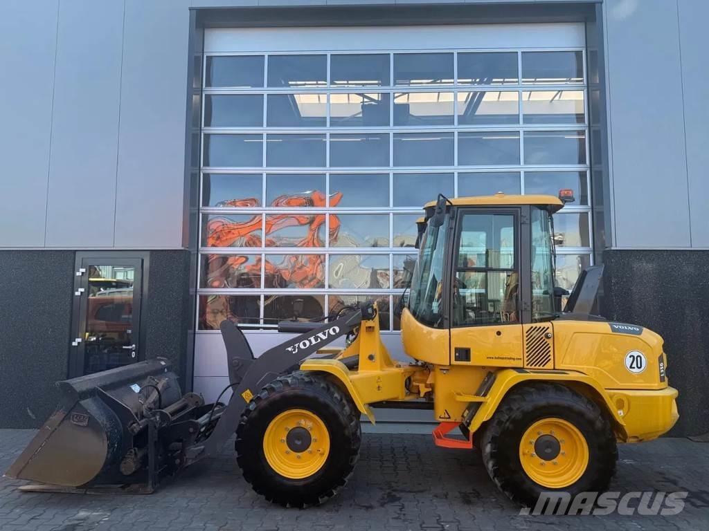 Volvo L35G Фронтальні навантажувачі