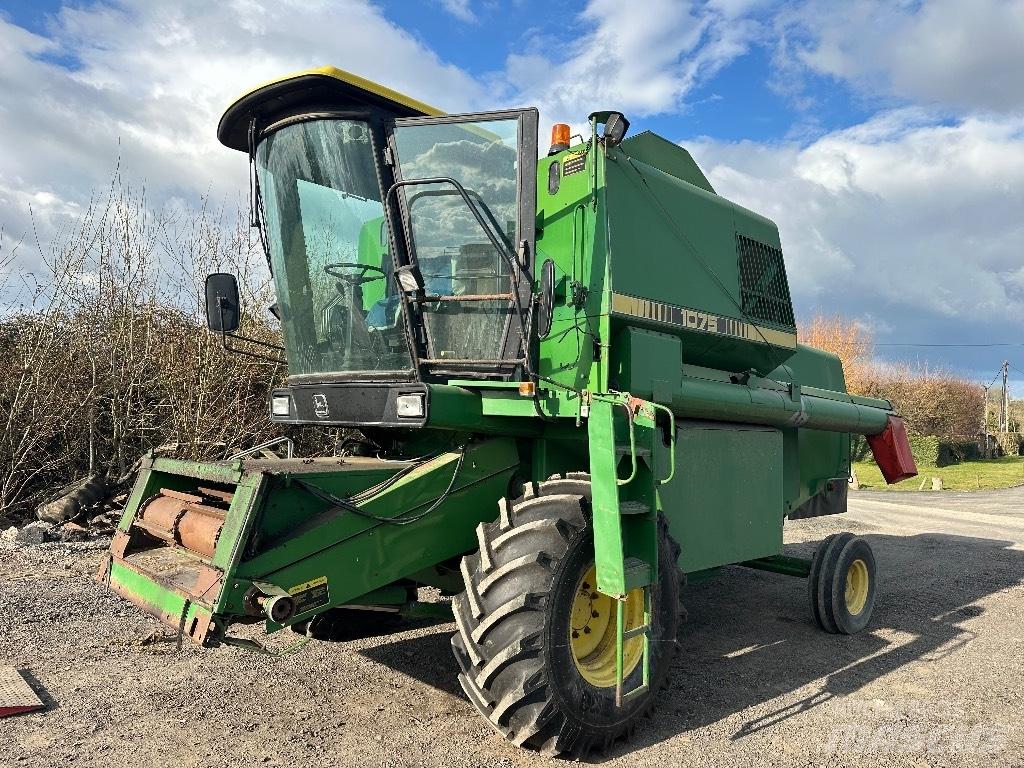 John Deere 1075 Зернозбиральні комбайни