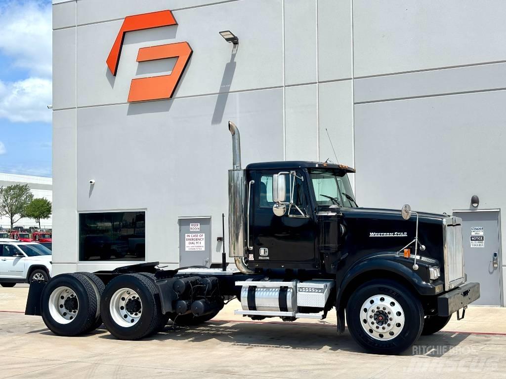 Western Star 4900 Тягачі