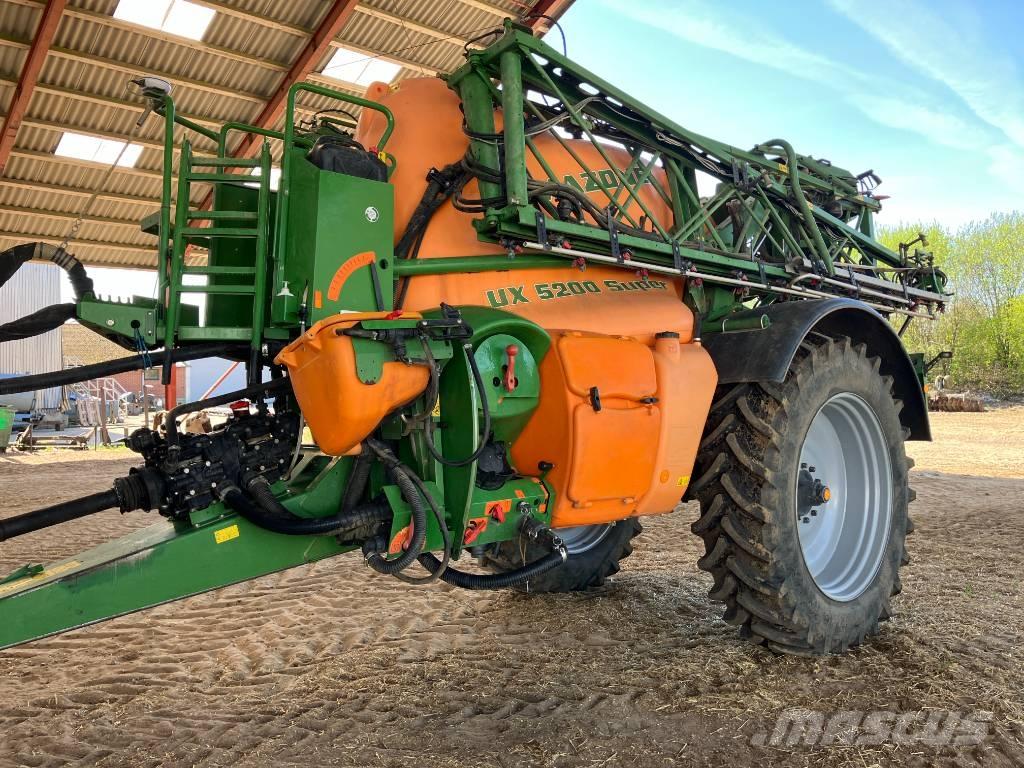 Amazone UX 5200 Причіпні обприскувачі