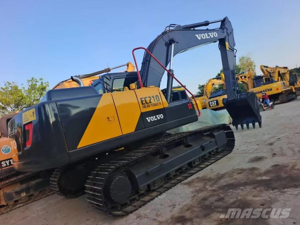 Volvo EC 210 B Гусеничні екскаватори
