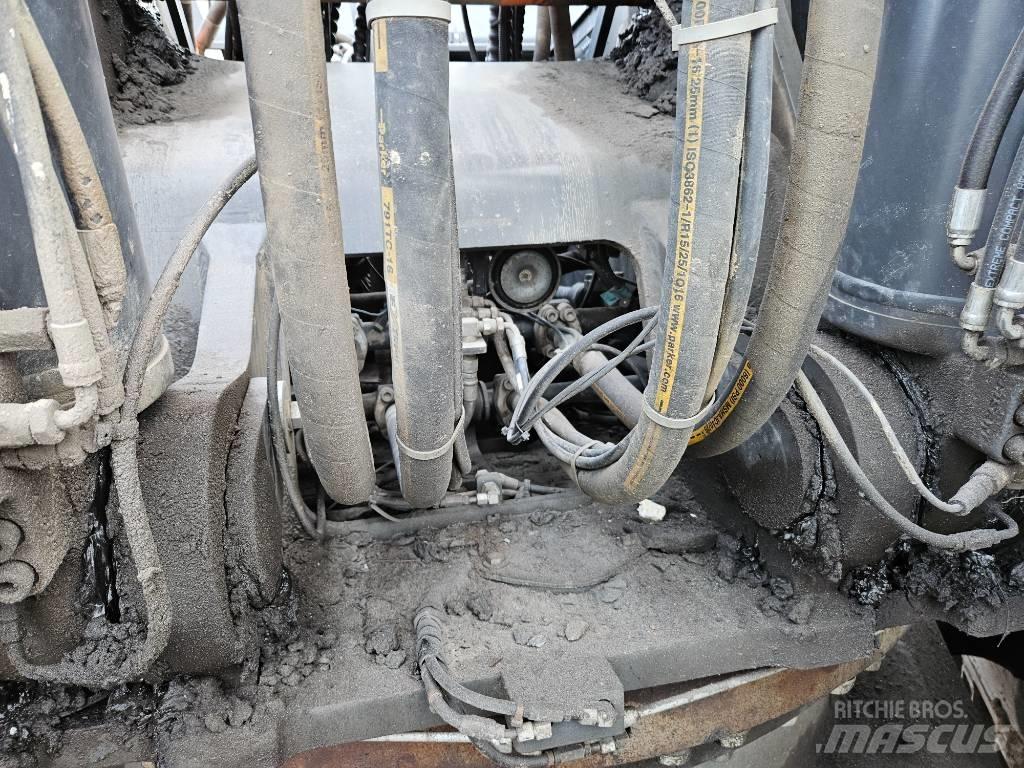 Doosan DX 340 LC Гусеничні екскаватори