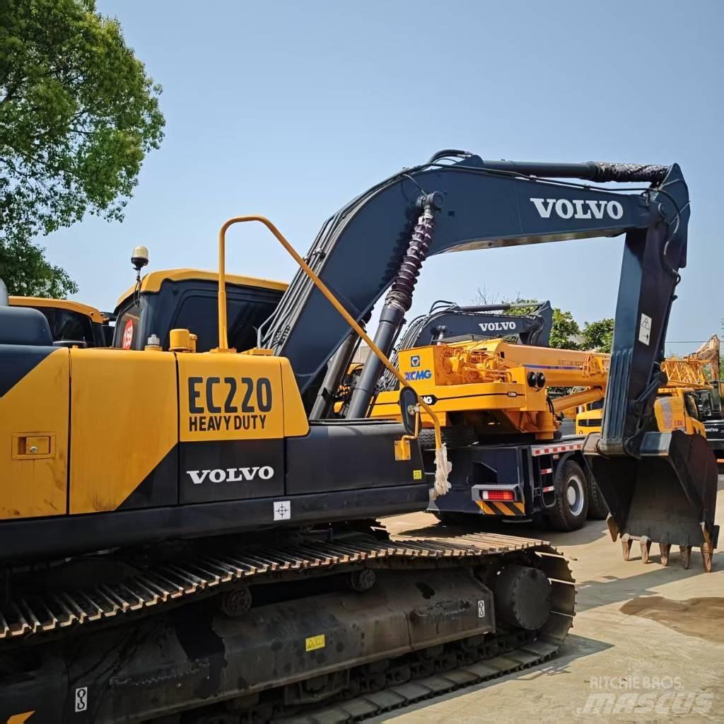 Volvo EC 220 Гусеничні екскаватори