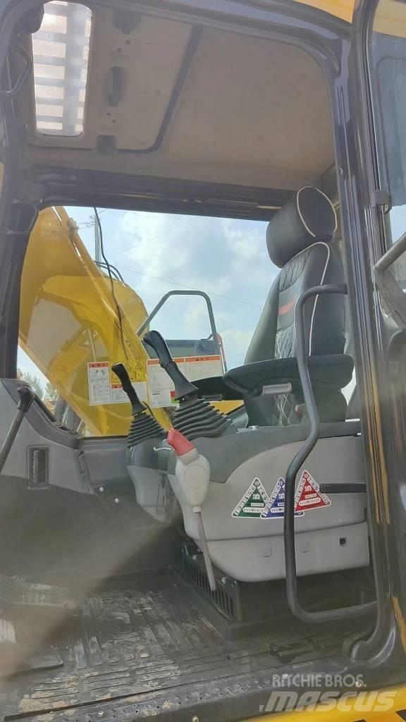 Komatsu PC 130 Гусеничні екскаватори