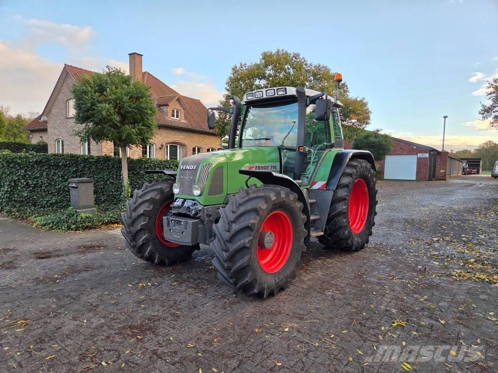 Fendt 716 Vario Трактори