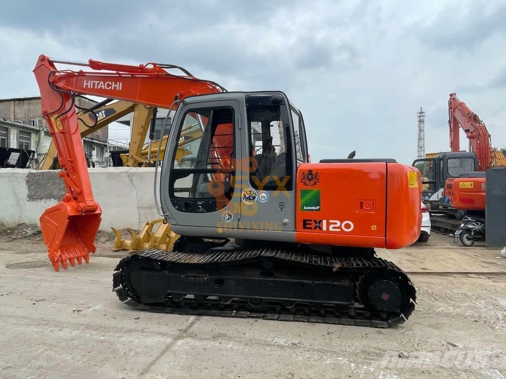 Hitachi EX 120 Гусеничні екскаватори