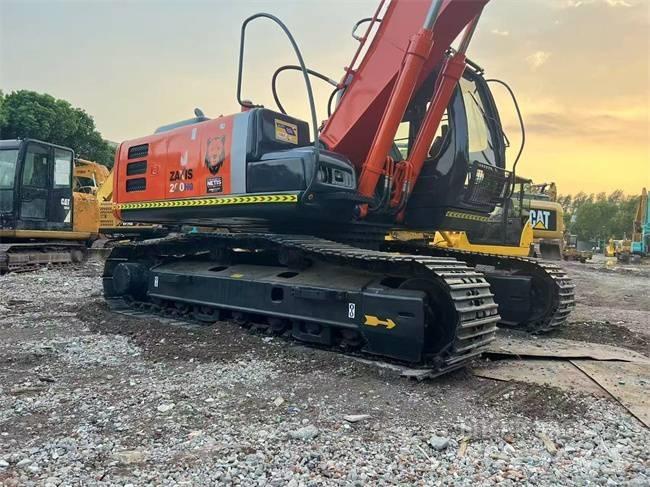 Hitachi ZX 200 Гусеничні екскаватори