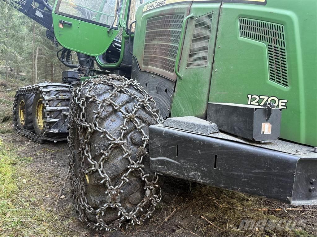 John Deere 1270E Харвестери
