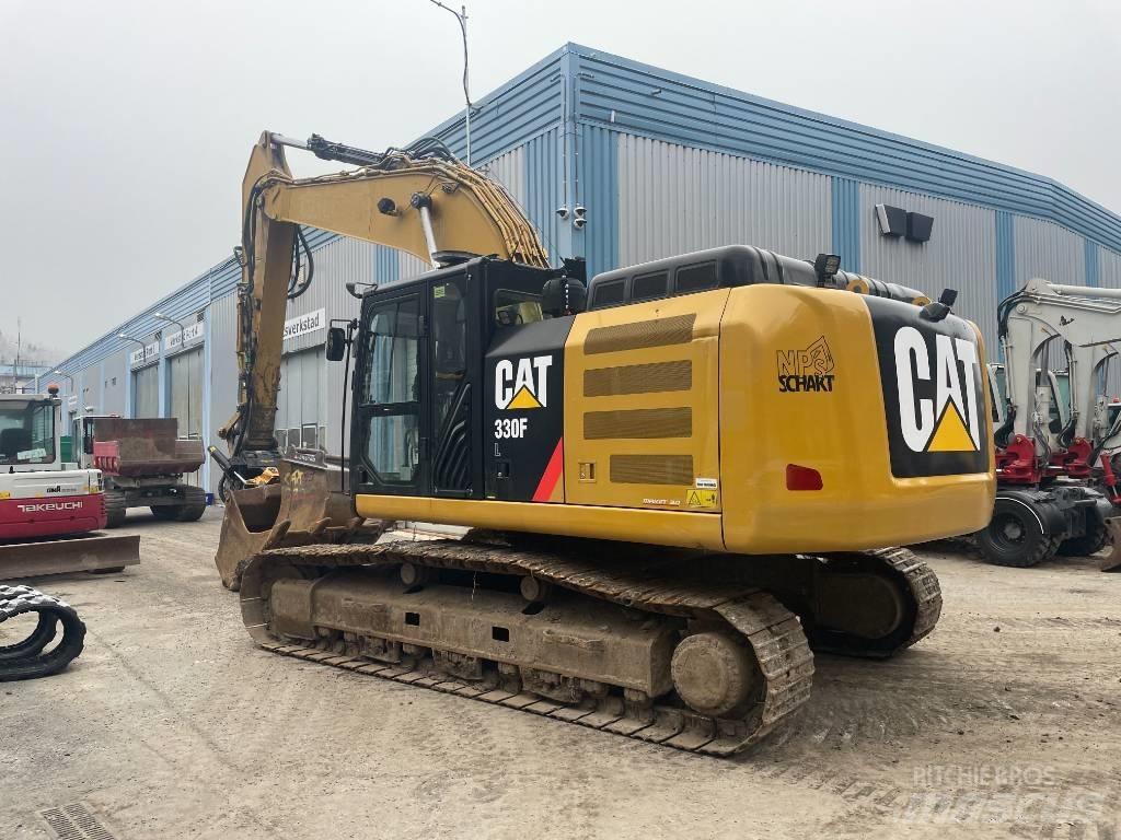 CAT 330 Гусеничні екскаватори