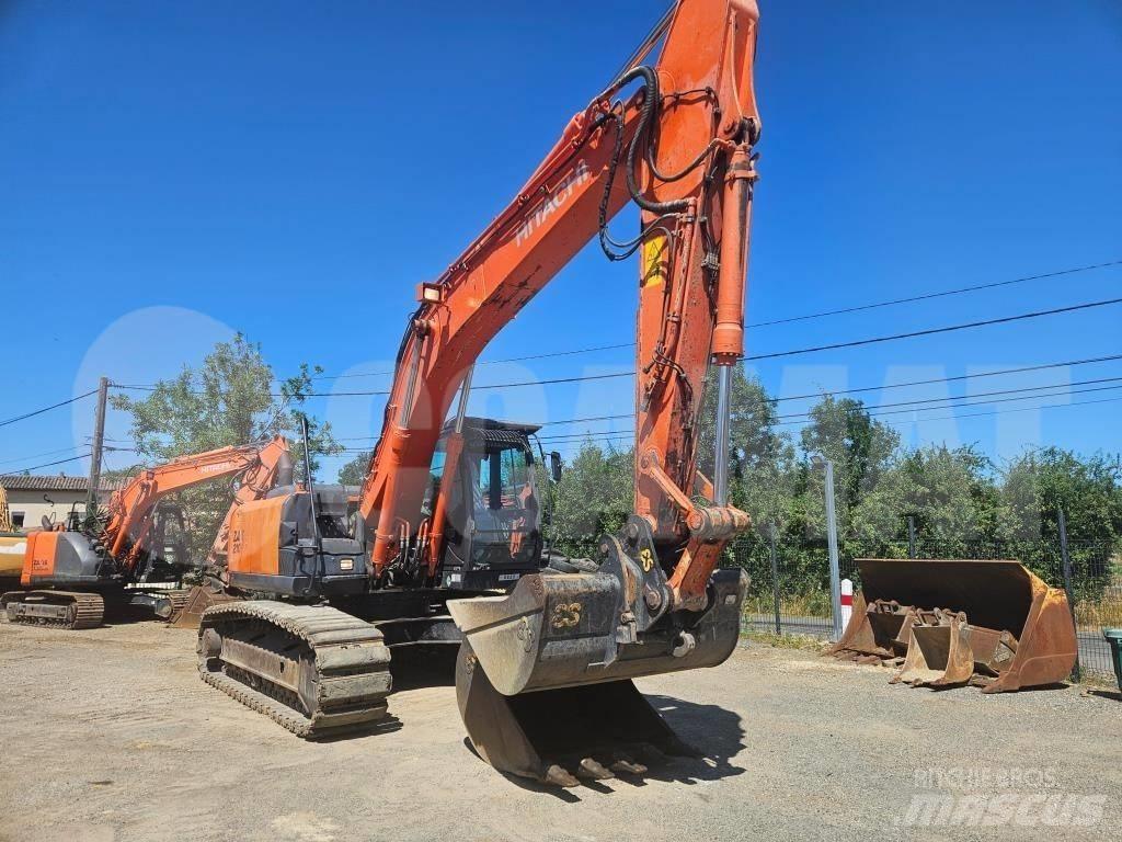 Hitachi ZX 210 LC Гусеничні екскаватори