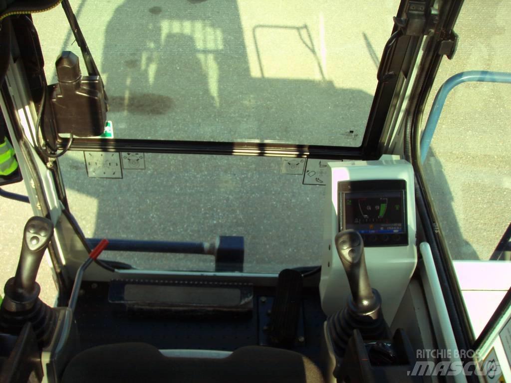 Takeuchi TCR 50 Гусеничні самоскиди