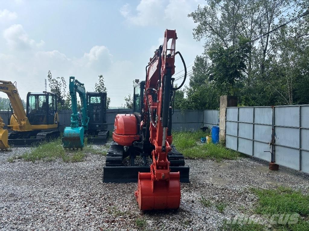 Kubota U 40 Міні-екскаватори < 7т