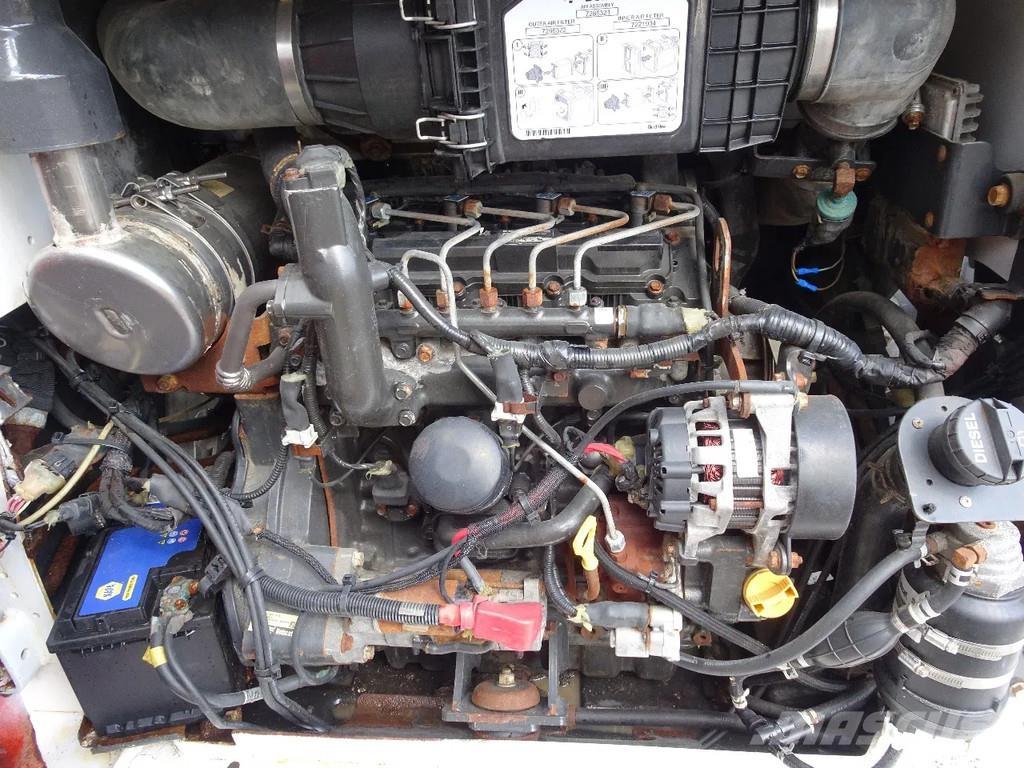 Bobcat S630 Міні-навантажувачі