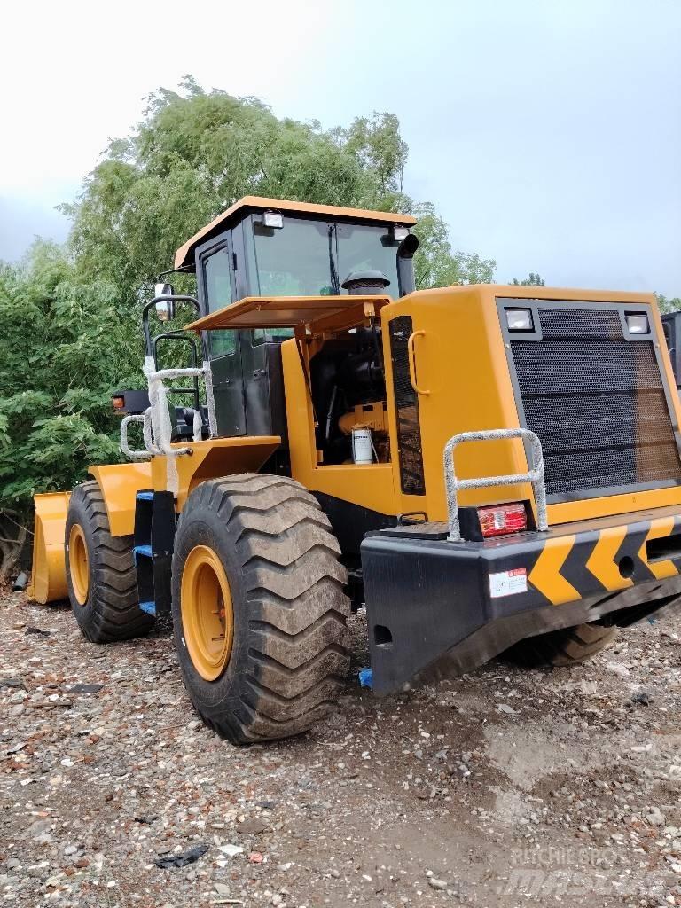 XCMG ZL 50 GN Фронтальні навантажувачі