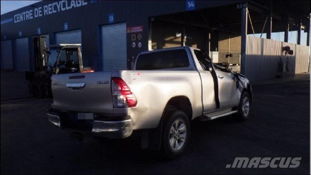 Toyota Hilux 5 Інше