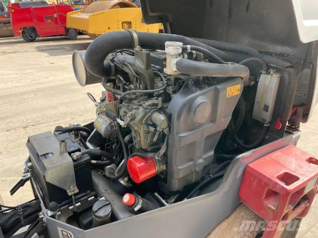 Dynapac CC1200C Комбіновані катки