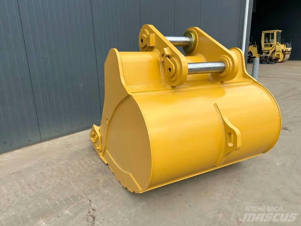 CAT 349D - UB Ковші