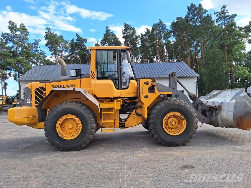 Volvo L 120 F Фронтальні навантажувачі