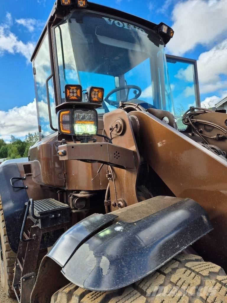 Volvo L 70 E Фронтальні навантажувачі