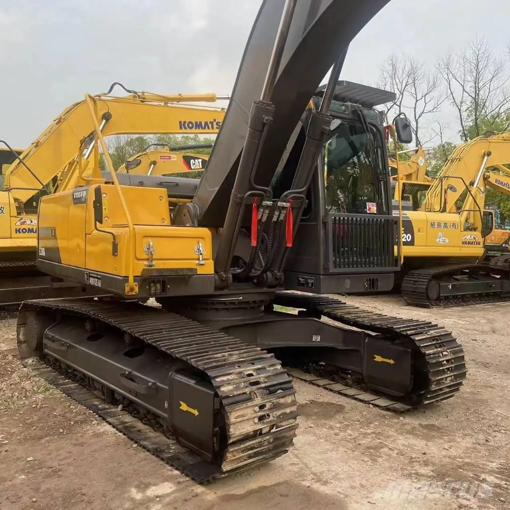 Volvo EC200D Гусеничні екскаватори