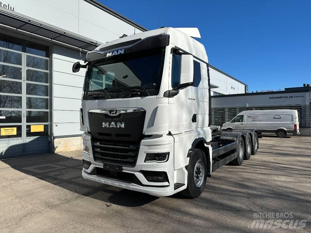 MAN TGX 35.540 8X4-4 Шасі з кабіною