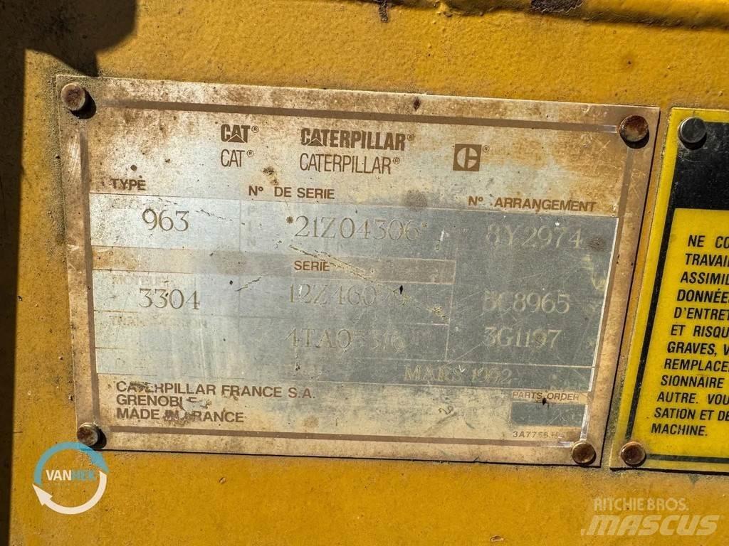 CAT 963 Гусеничні вантажники