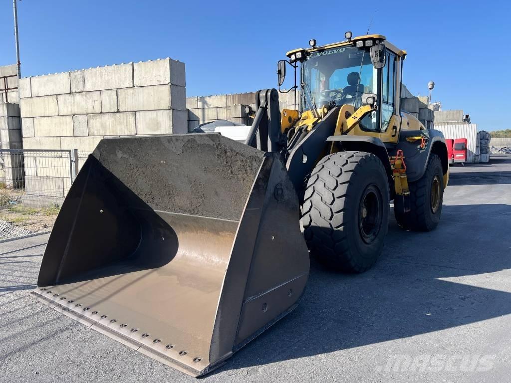 Volvo L 120 H Фронтальні навантажувачі