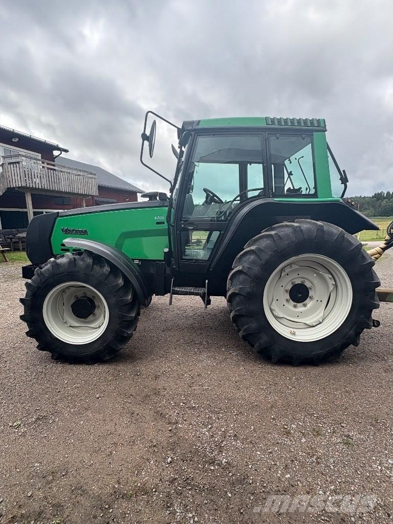 Valtra 6200-4 Трактори