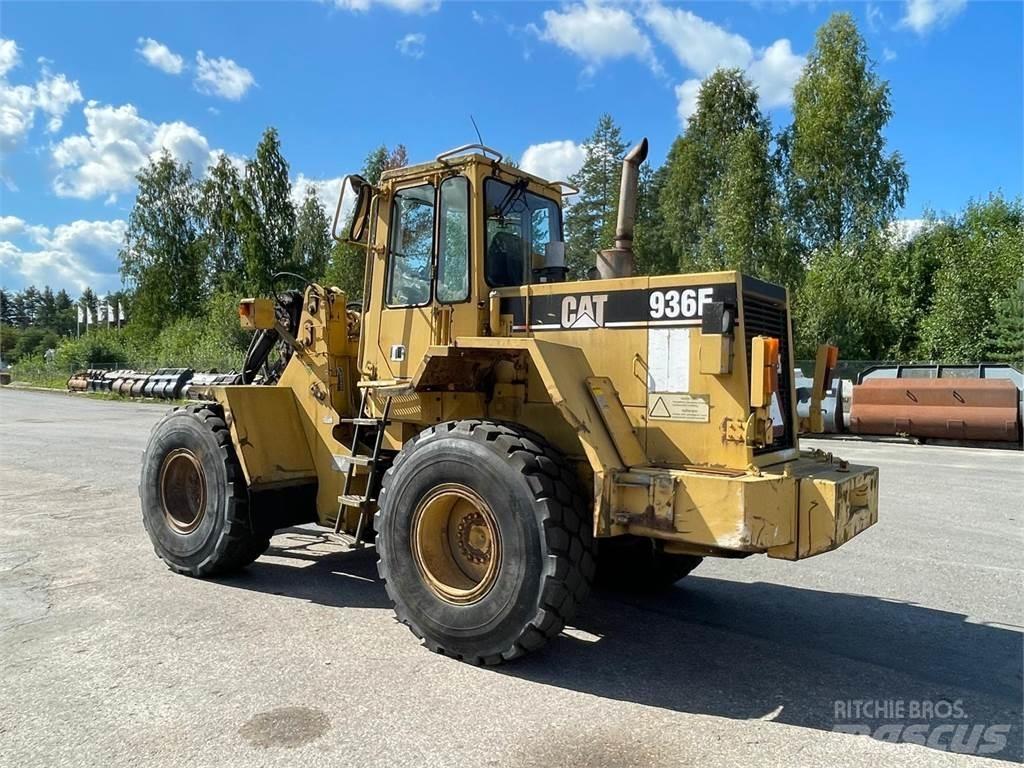 CAT 936F Фронтальні навантажувачі