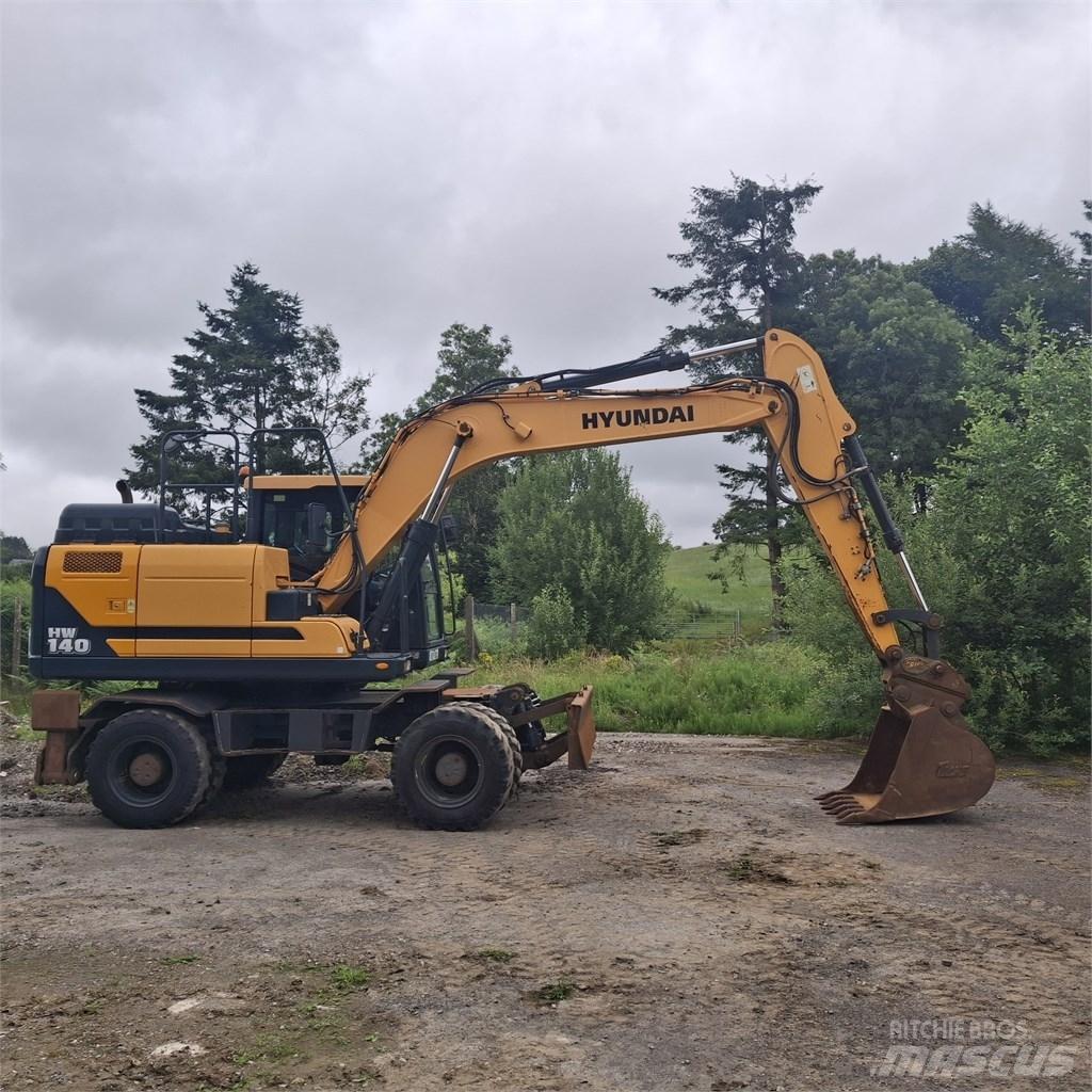 Hyundai HW 140 A Колісні екскаватори