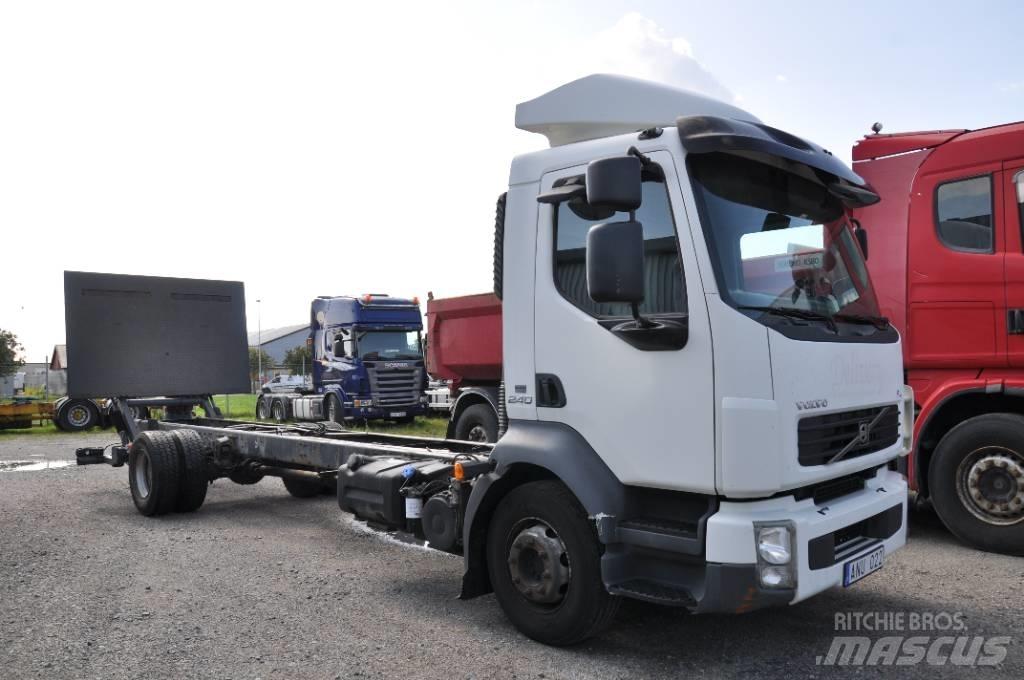 Volvo FL240 4x2 Шасі з кабіною