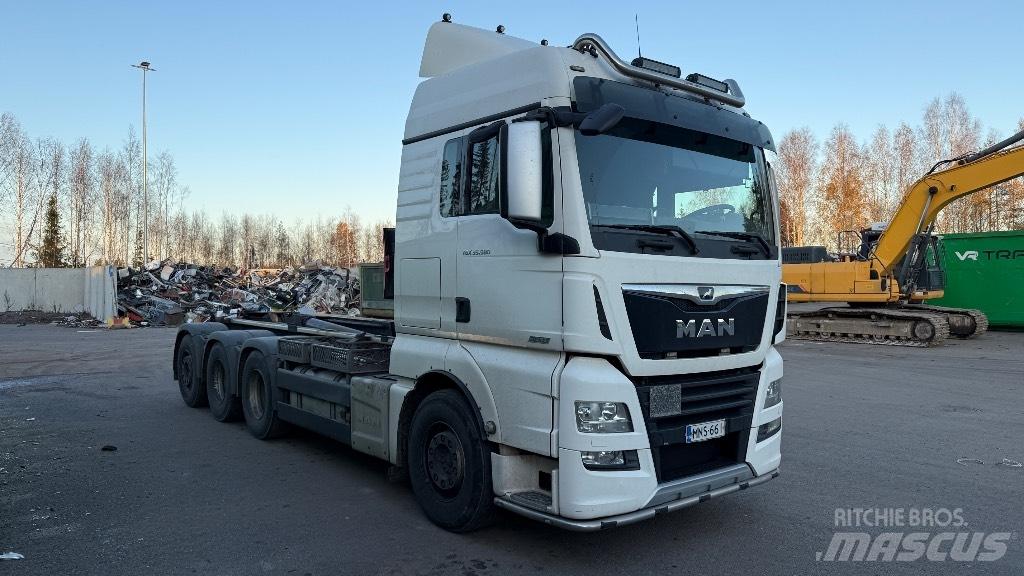 MAN TGX 35.580 Вантажівки з гаковим підйомом