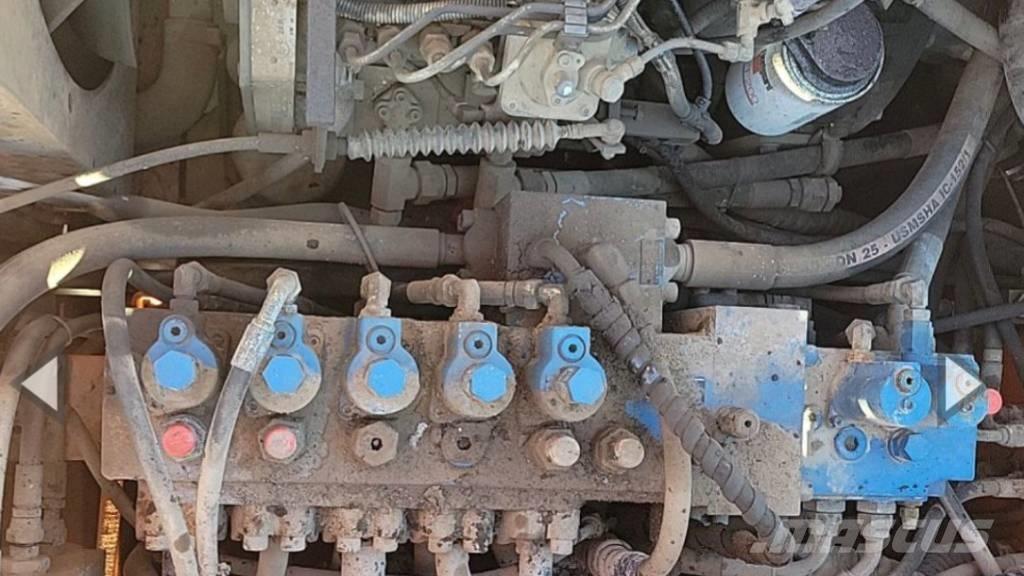 Hitachi EX 135 W Колісні екскаватори