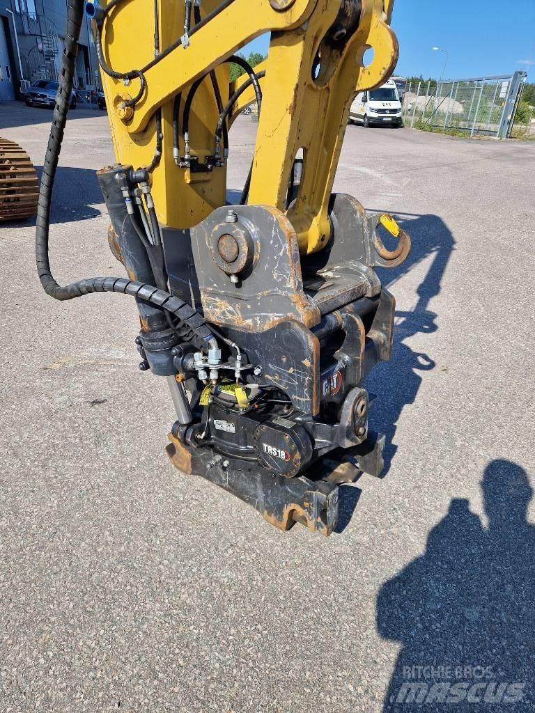 CAT 325 Гусеничні екскаватори