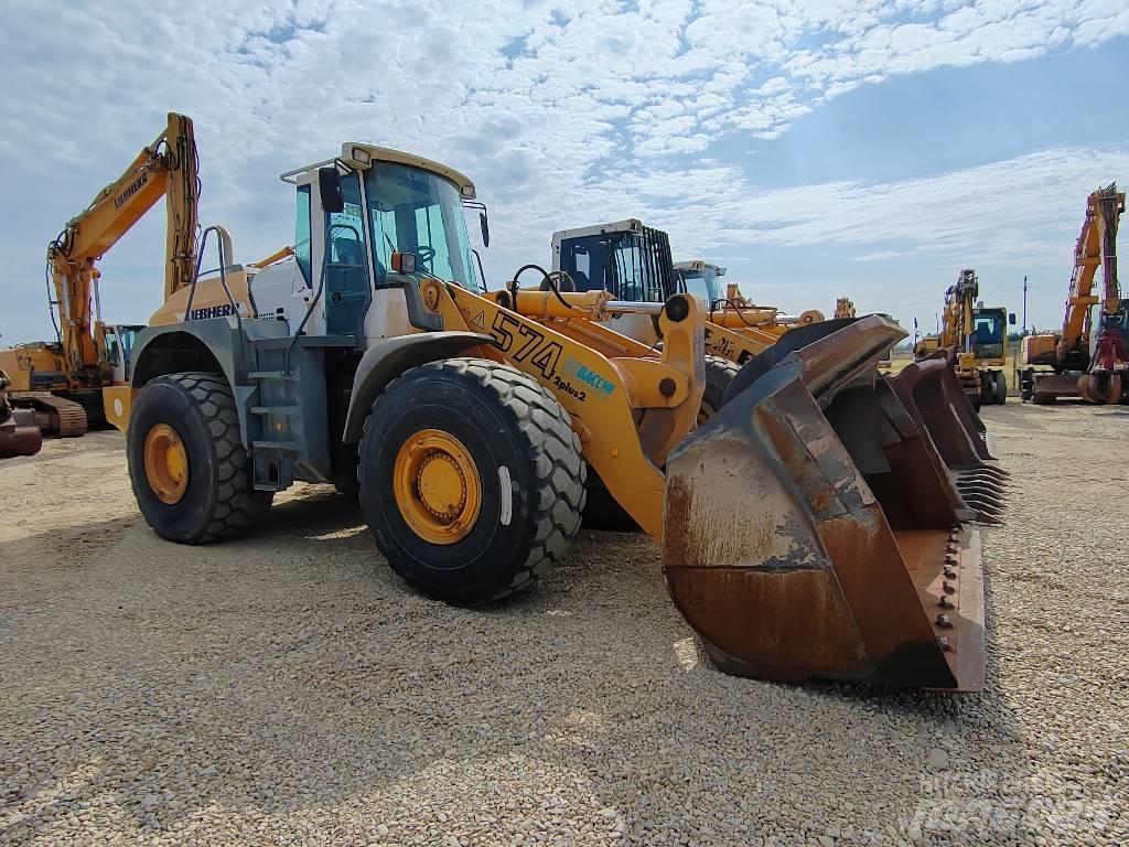 Liebherr 574 Фронтальні навантажувачі
